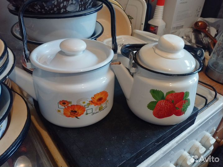 Миски,подставки,кастрюли