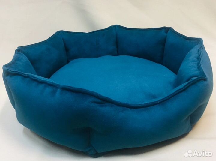 Лежанка для собак и кошек