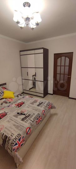 2-к. квартира, 73 м², 3/15 эт.