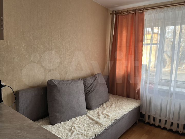 Комната 16 м² в 6-к., 1/5 эт.