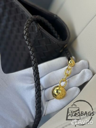 Сумка bottega ведро плетеная