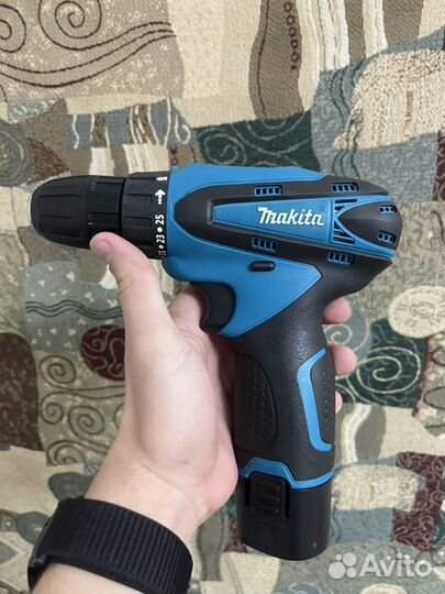 Шуруповерт makita