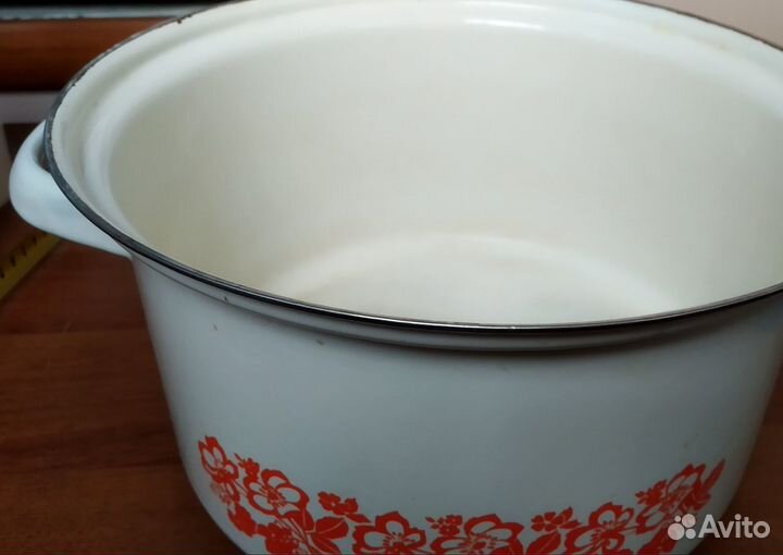 Кастрюля эмалированная 5 л СССР