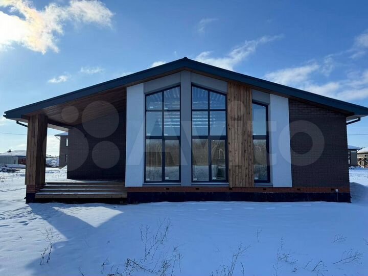 Дом 137 м² на участке 7 сот.