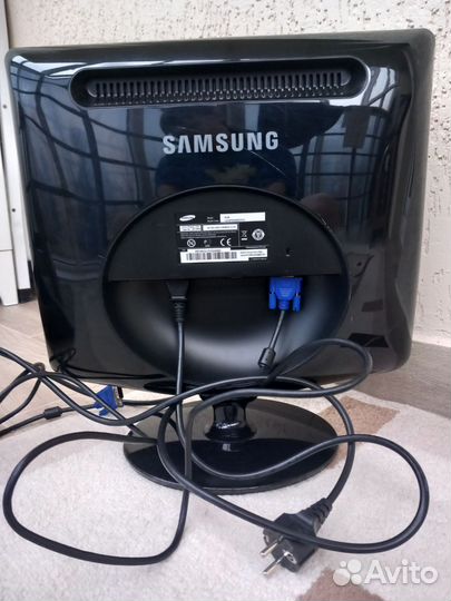 Монитор Samsung syncmaster 932в