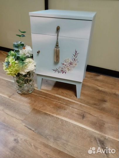 Тумба ретро