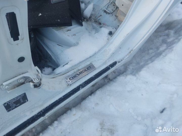 Порог со средней стойкой левый Chevrolet Cruze