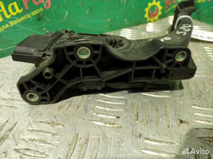 Педаль газа Volvo S60 седан 2.8 2000