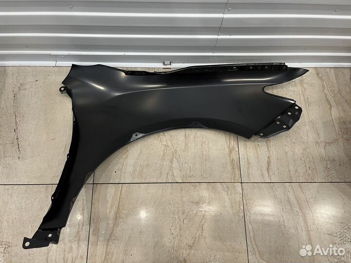 Крыло переднее левое (Toyota Camry)