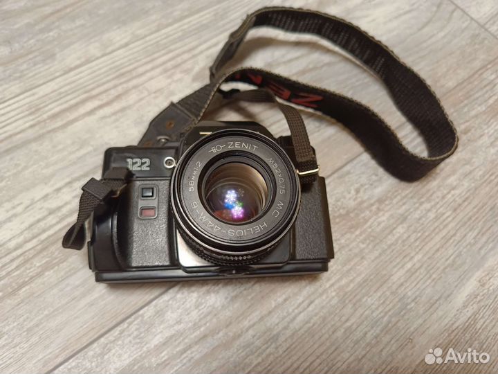 Пленочный фотоаппарат зенит 122