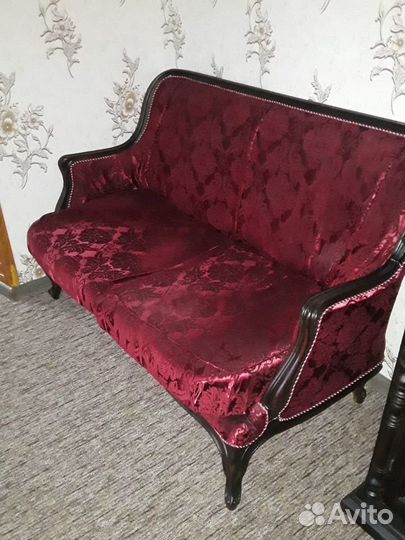 Мебель мягкая антикварная 19 в