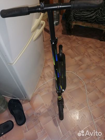 Самокат детский двухколесный бу 1 сезон