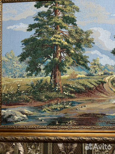 Картина на гобелене