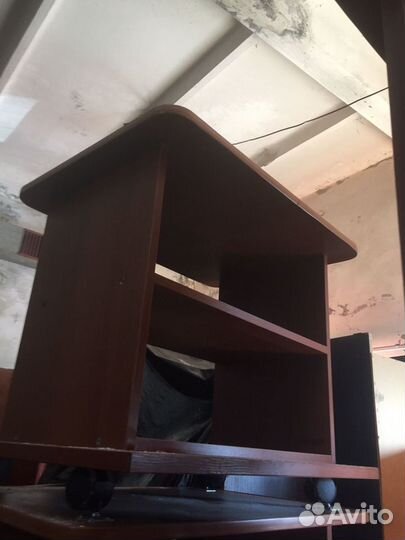 Журнальный столик