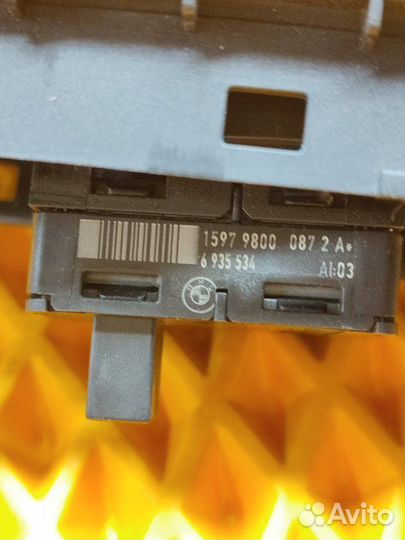 Кнопка стеклоподъемника задняя правая Bmw X1 E84