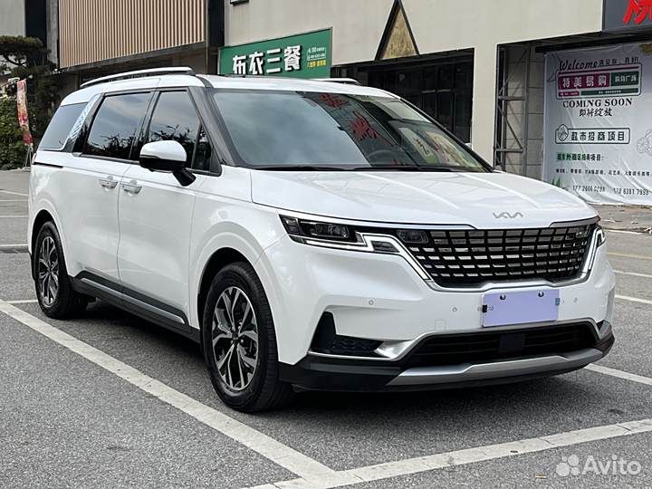 Kia Carnival 2.0 AT, 2022, 40 000 км