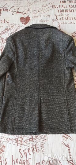 Пиджак для мальчика трикотажный 152р