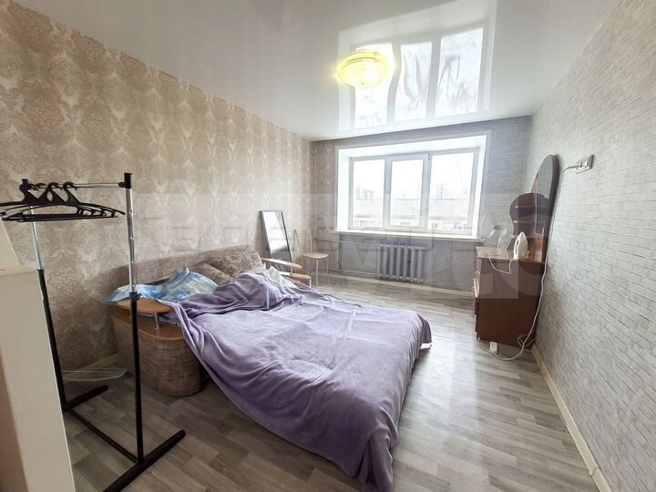 Комната 18 м² в > 9-к., 5/5 эт.