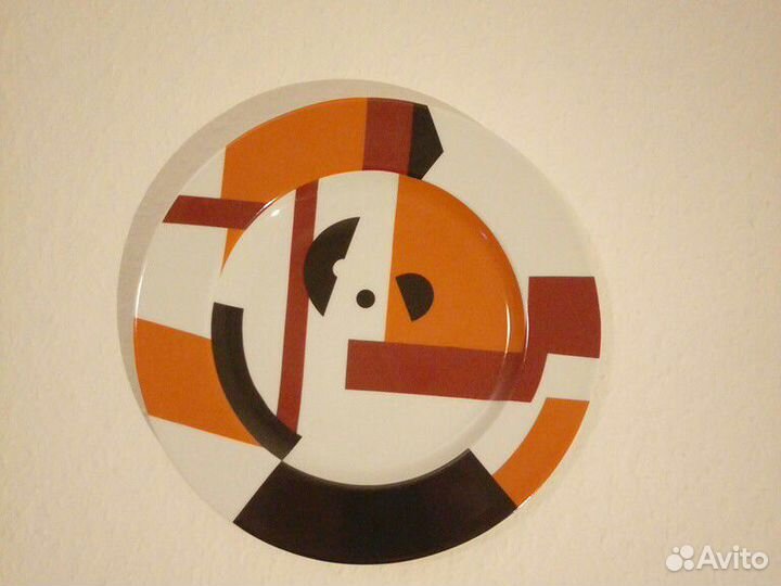 Редкие фарфоровые декоративные тарелки и пано