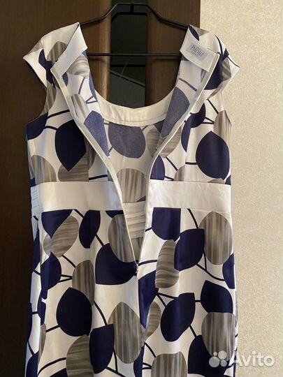 Продаю женское платье, р-р 46