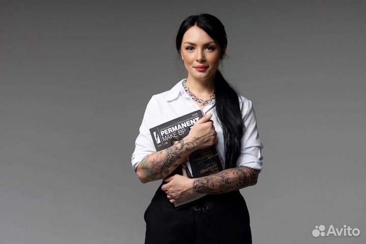 Перманентный макияж бровей губ и век татуаж