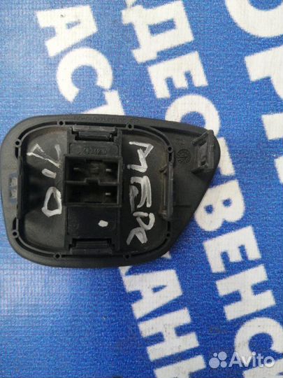 Кнопка стеклоподъемника Mercedes-Benz W210 седан