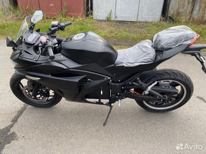 Элетромотоцикл Yamaha R3 5000W