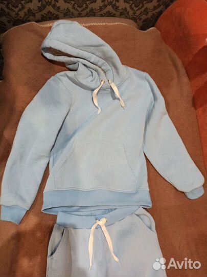 Костюм спортивный