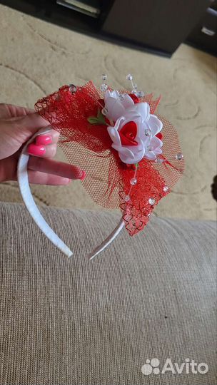 Ободок для волос со стразами