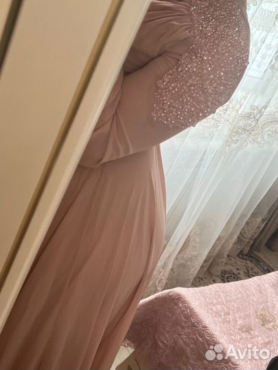 Вечернее платье