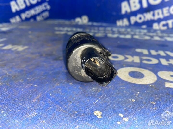 Моторчик омывателя лобового стекла Audi A6C5 седан