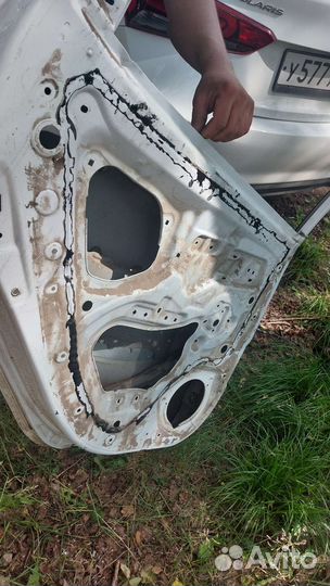 Дверь левая kia rio 3