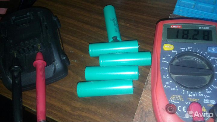 Замена аккумуляторов в шуруповертах.пылесосах