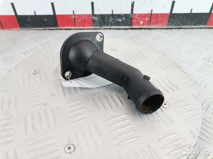 Корпус термостата Volkswagen Golf 3 1999