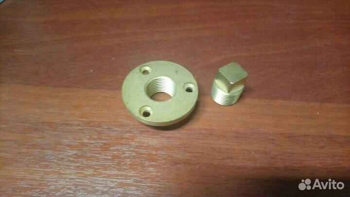 Заглушка дренажная с резьбовой пробкой