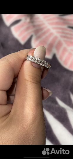 Золотое кольцо с бриллиантами