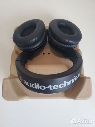 Студийные наушники audio technica ath m40x