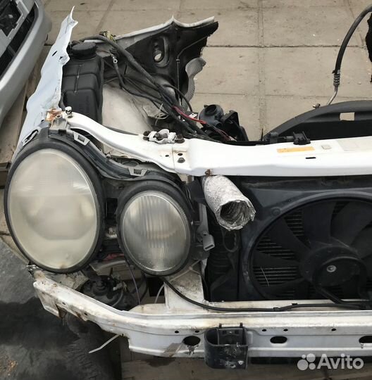 Фара Mercedes W210 E-Class (Мерседес В210)