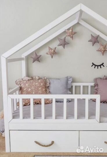 Эко кроватка домик из натурального дерева