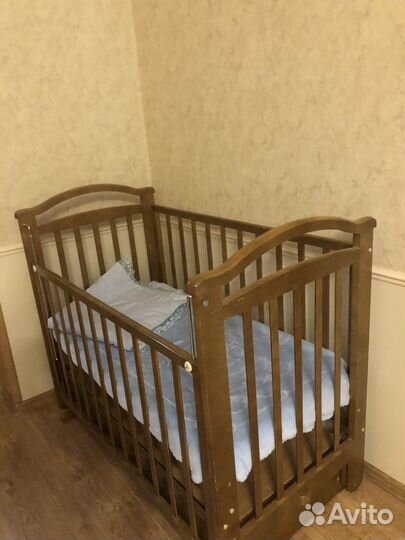 Детская кроватка