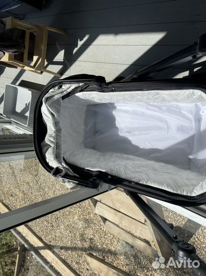 Коляска Moon nuova 2 в 1 плюс автокресло Cybex