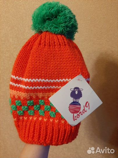 Новая яркая шапка