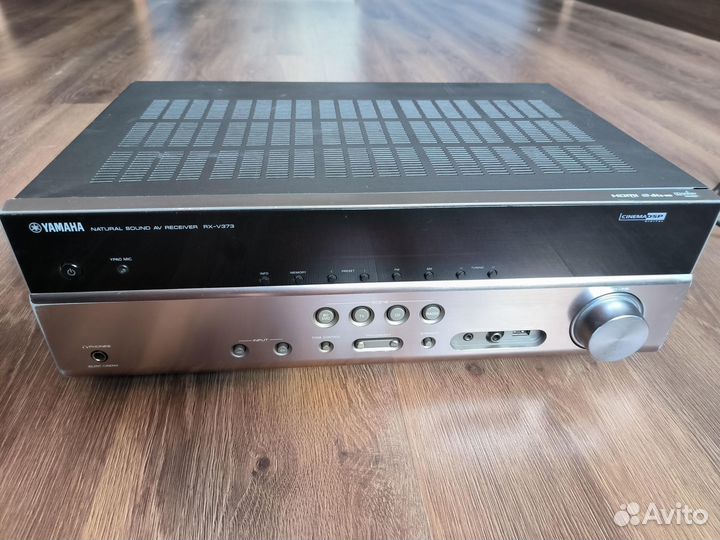 Ресивер Yamaha RX-V373