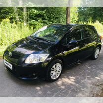 Toyota Auris 1.6 MT, 2008, 304 565 км, с пробегом, цена 835 000 руб.