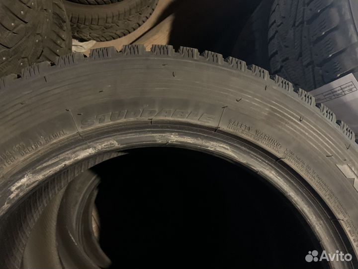 Nitto Therma Spike 215/55 R16