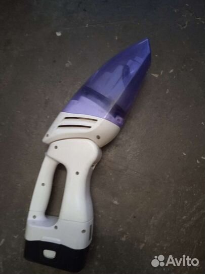 Автомобильный пылесос