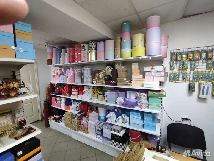 Кашпо с ручкой для подарка