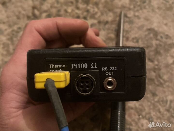 Электронный измеритель температуры