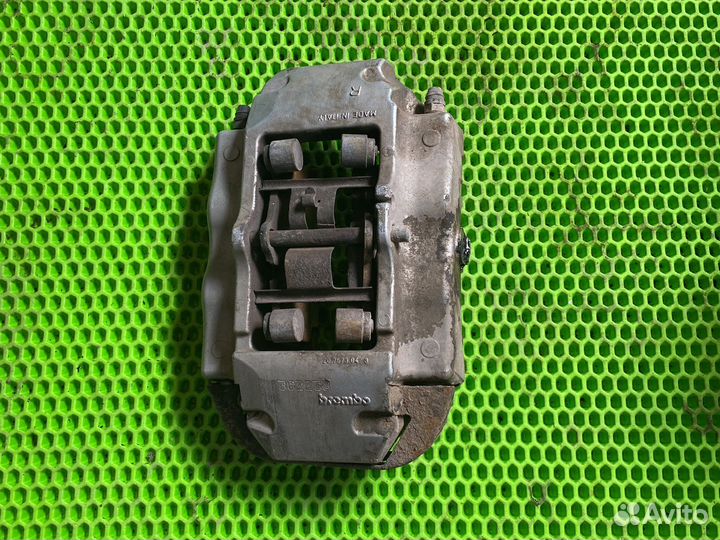 Суппорт задний правый на porsche cayenne 955 957