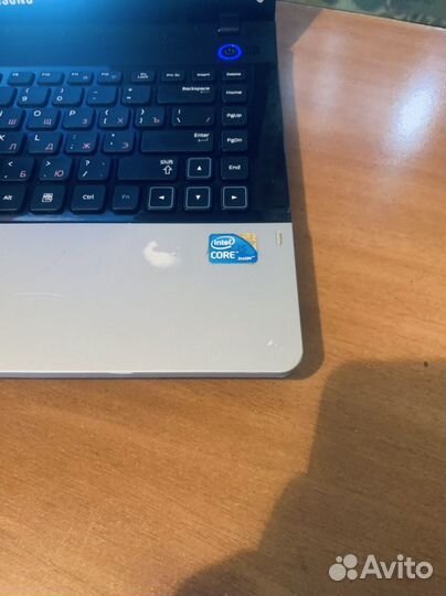 Samsung NP300e4a intel Core